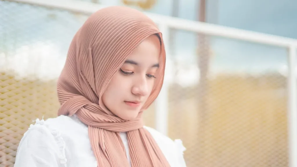 Ketombe pada Rambut Berhijab